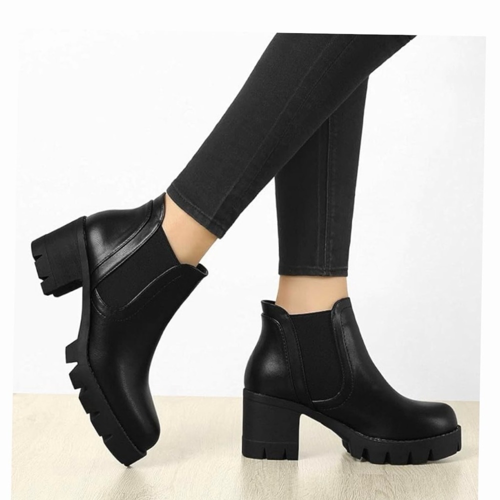 Allegra K Women's Lug Sole Chelsea Ankle Boots (Worn Once!)